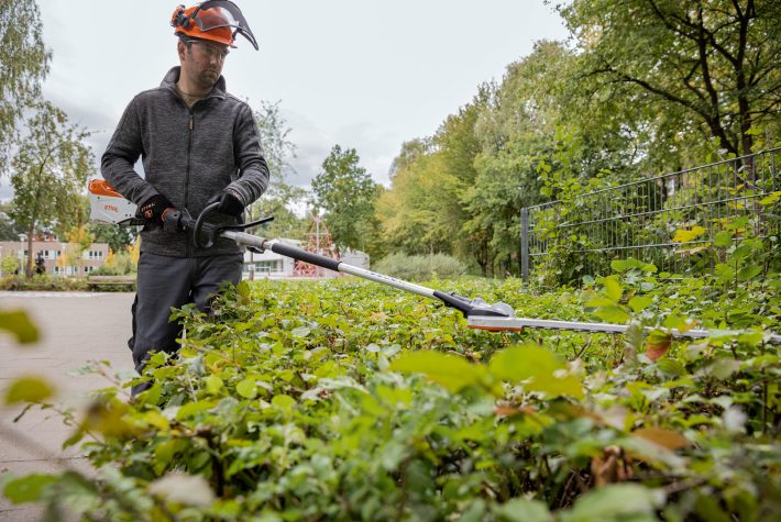 Stihl KMA 135 R Akku-Kombi-Motor, ohne Akku und ohne Ladegerät